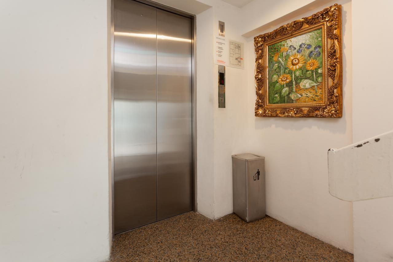 Zen Rooms Opposite Ymca Kuala Lumpur Luaran gambar