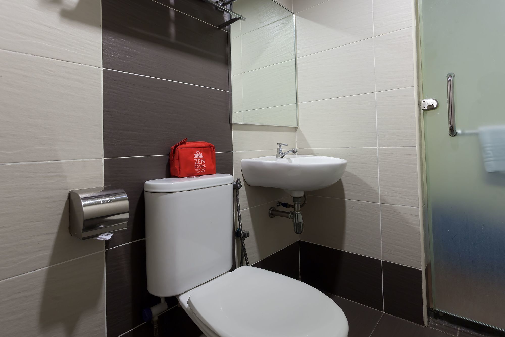 Zen Rooms Opposite Ymca Kuala Lumpur Luaran gambar